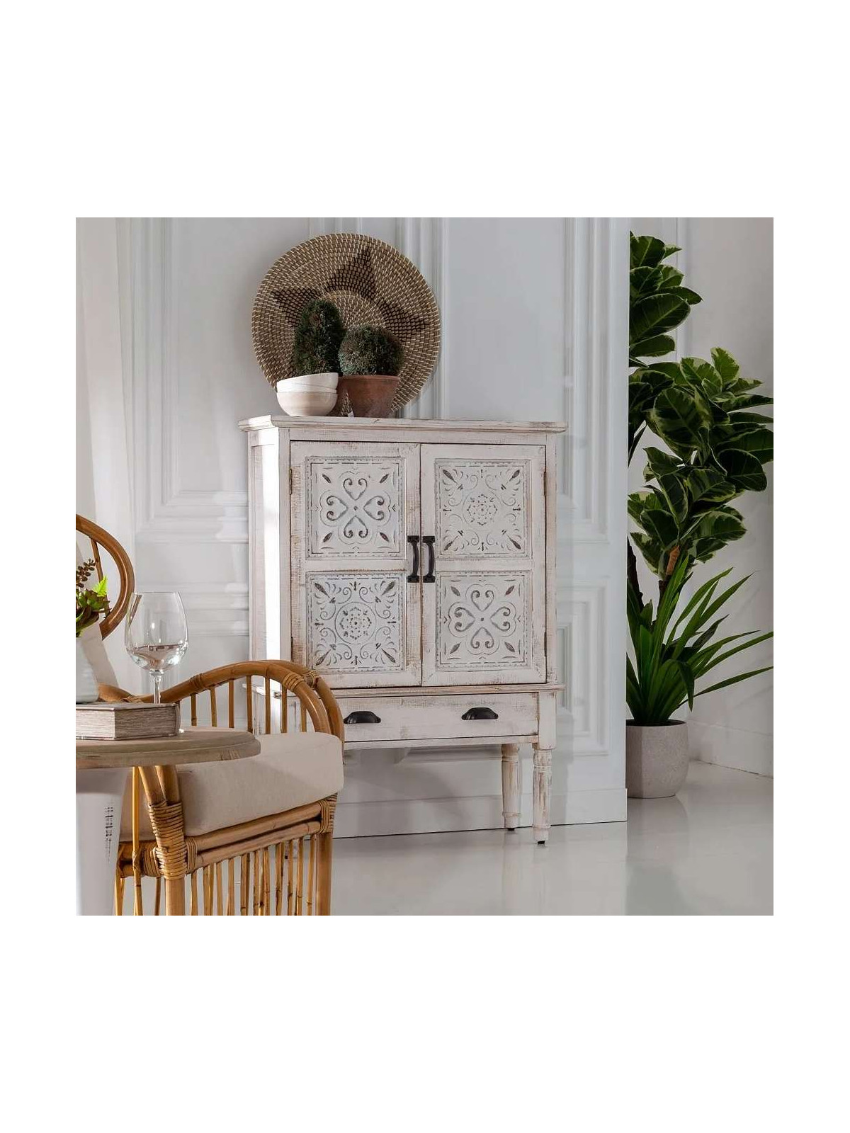 Armoire Jaipur en bois patiné