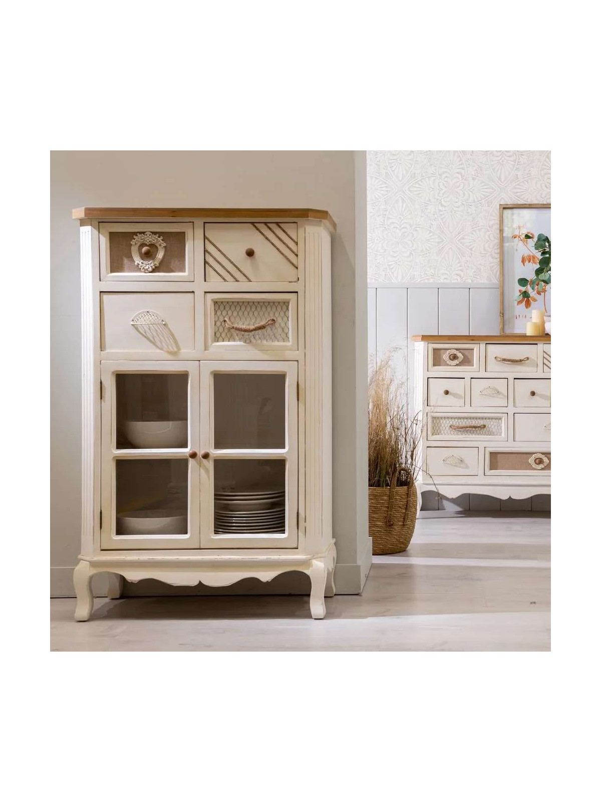 Armoire en bois blanc Aliénor