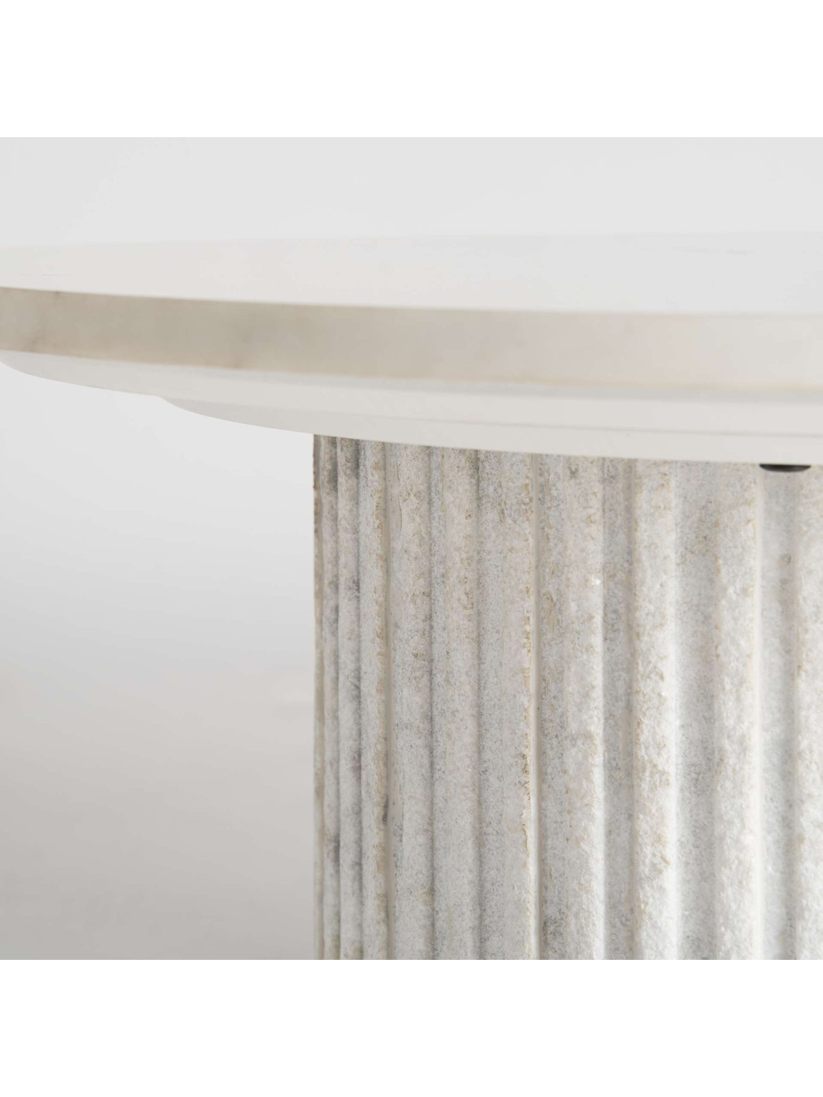 Table basse Esches en marbre blanc