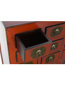 Commode rouge multi tiroirs  Coloane en bois d’orme